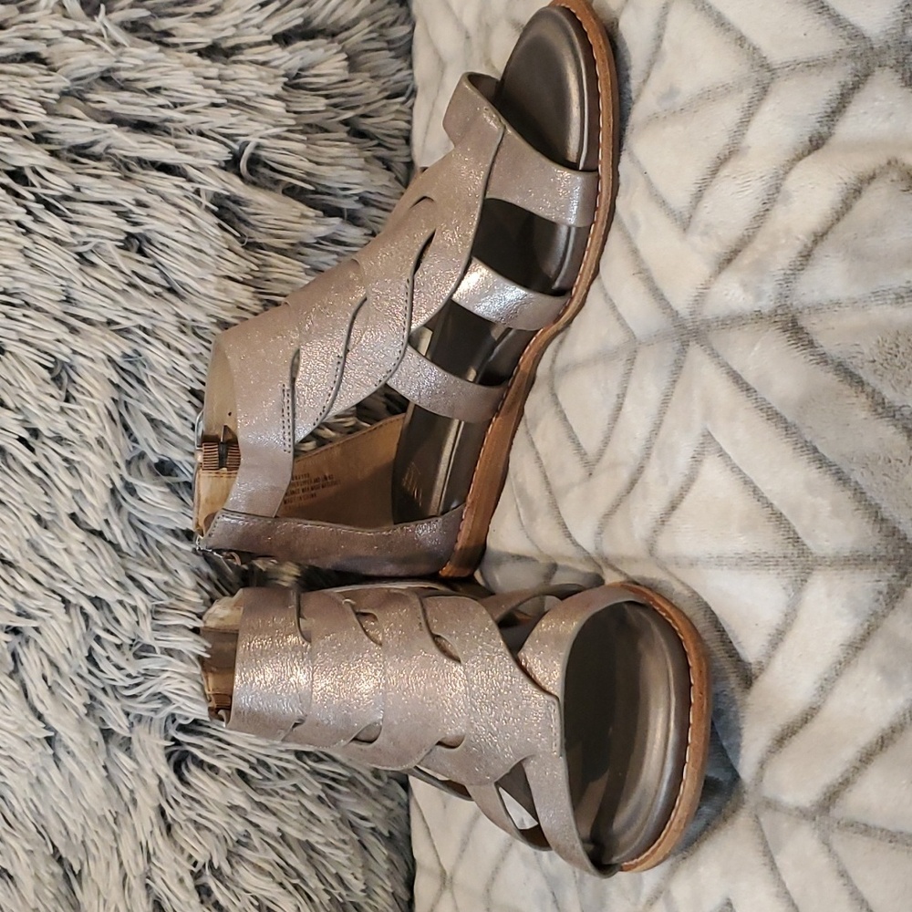 Sofft Ephie Womens Sandal in Anthrocite, Size 10